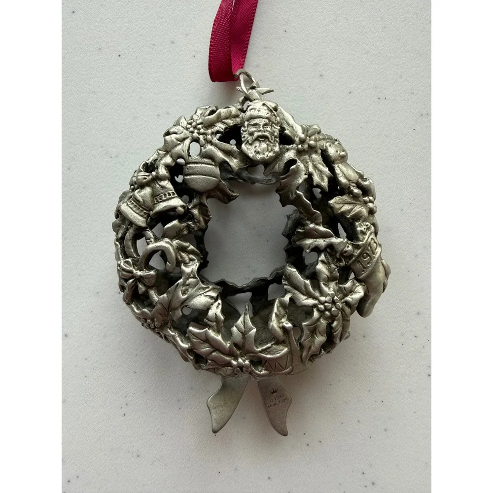 1993 Hallmark Glowing‎ Pewter Wreath 20th Anniversary Ornament Edition 1973-1993